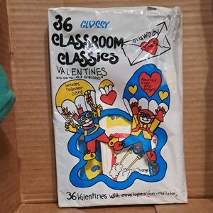 NIB Vintage 36 CLEO Classroom Classics Valentines With Envelopes